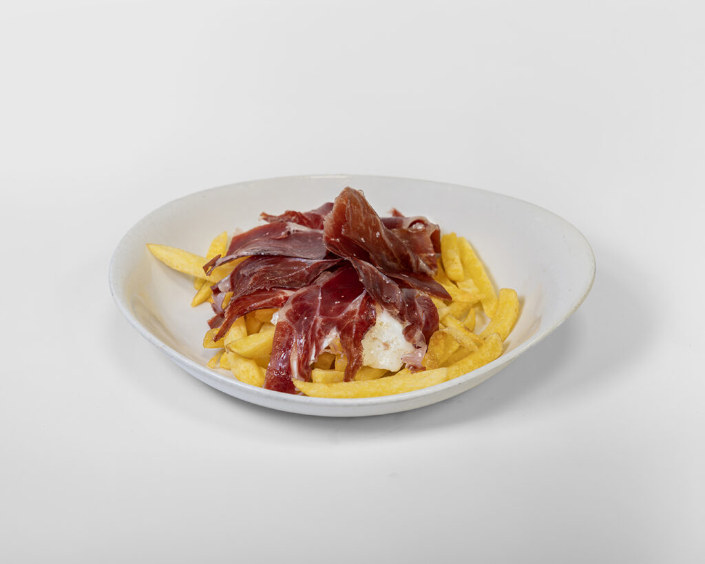 Huevos Rotos con Jamón Ibérico