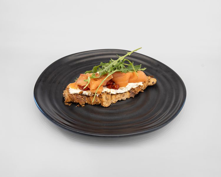 Croissant Salmón Ahumado