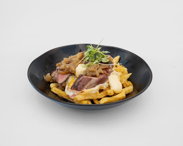 Huevos Rotos con Solomillo Ibérico